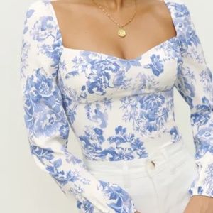 Reformation Reign top in Olympia s6 NWT